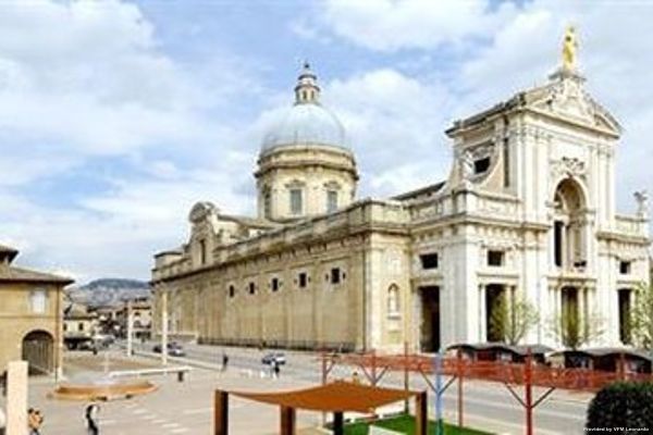 Dal Moro Gallery (Assisi)